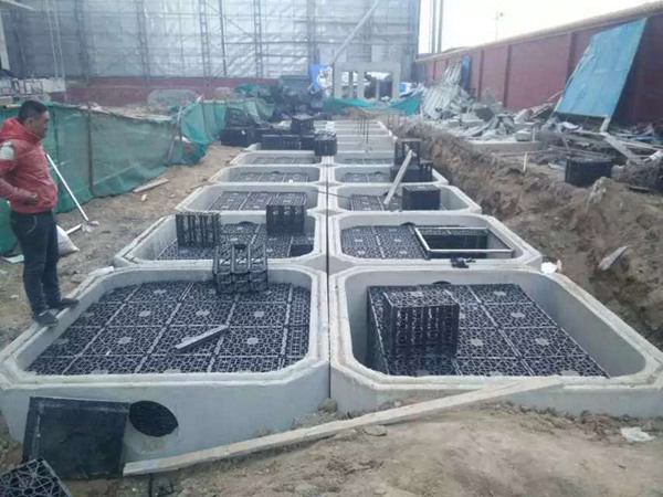 蓄水池 (4)